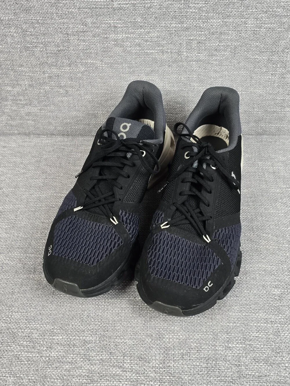 ON Cloudflyer Mens Running Shoes Black/White/Navy Sz 8.5